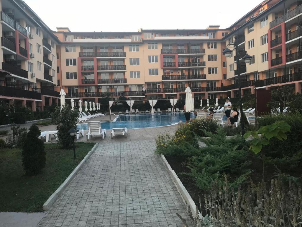 Апартаменти Кралеви В Шато Ахелой Exterior photo