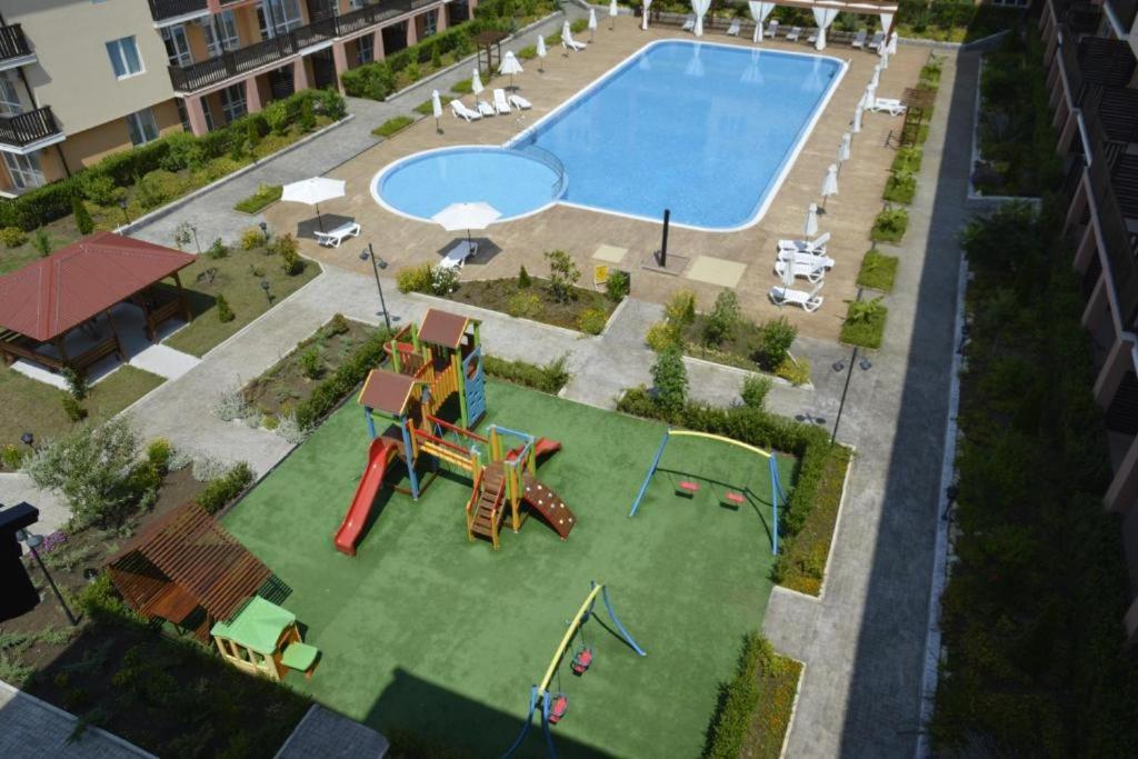 Апартаменти Кралеви В Шато Ахелой Exterior photo